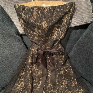 Ann Taylor loft strapless party dress. Size 2p.